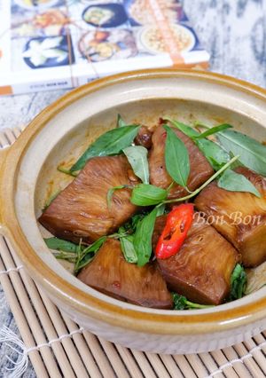 Hình của món Mít Non Kho Rau Răm Chay.