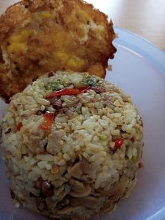 Foto resep Nasi oseng tempe penyet hot, telor ceplok gurih