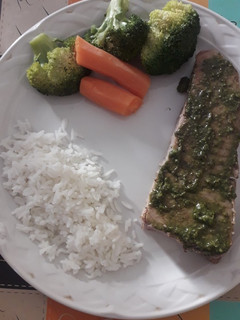 Una foto de Filete de atún al pesto