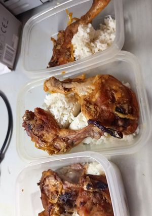 Sült fűszeres 🍅🧄🥗🫑🧄🧅 csirkecomb recept fotója
