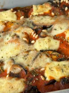 Una foto de Berenjenas a la parmesana especial