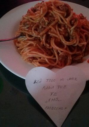 Una foto de Spaghetti con carne
