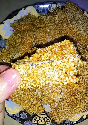 A picture of Sesame seeds chikki 🤤.