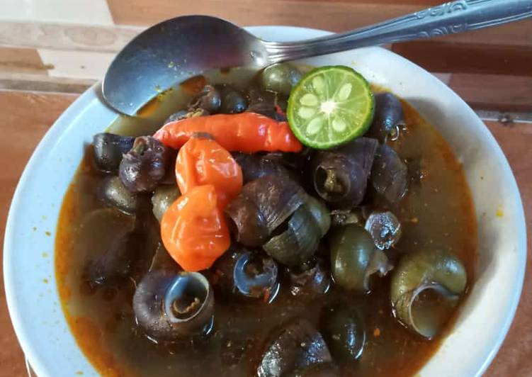 Resep Tutut Keong Kuah Asam Pedas Yang Renyah