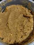 Hummus de garbanzo y nueces tostadas