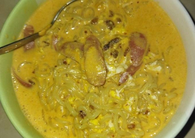 Resep Mie Instan Creamy Carbonara Sederhana Oleh Putri Bintang Cookpad