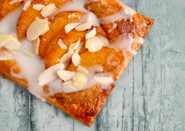 Steps to Make Quick Peach &amp; Almond Tarts