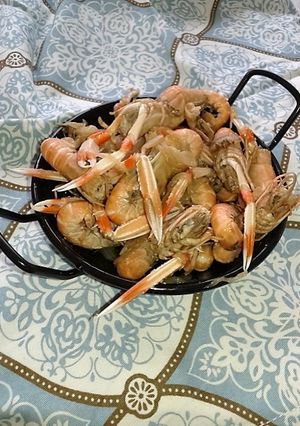 Una foto de Cigalitas de morralla encebolladas
