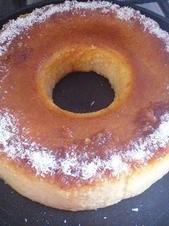 Una foto de Budín de pan relleno de dulce de leche
