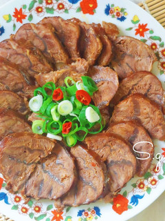 滷牛腱 的食譜成品照片