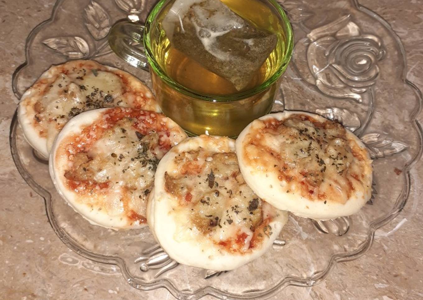 Minnie Kabab pizza