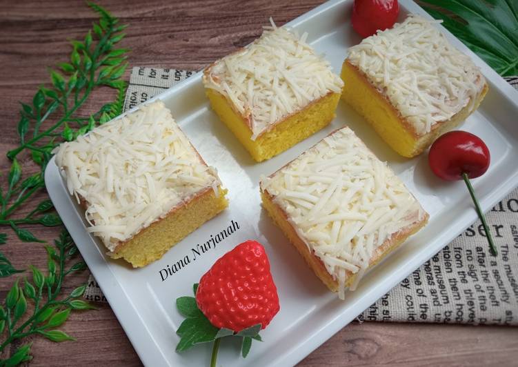 Resep Sponge Cake Keju (2 telor) Enak dan Antiribet