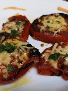 Una foto de Tomates a la plancha con miel