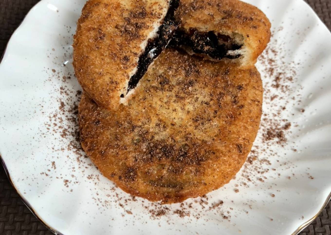 Roti Coklat Lumer