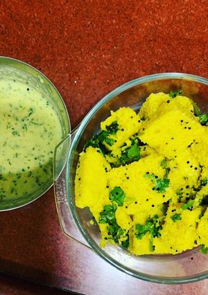 खमण (Khaman recipe in hindi) रेसिपी मुख्य फोटो