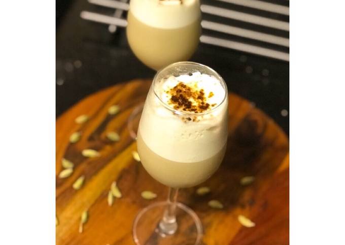 Spiced Cardamom Cafè Frappe🧋💁🏻‍♀️