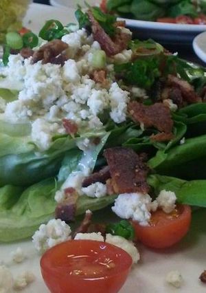 A picture of Green Salad.