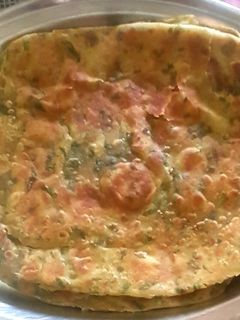 पालक पराठा (Palak paratha recipe in hindi) रेसिपी मुख्य फोटो