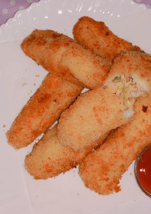 A picture of Chicken cheese bread rolls recipe Ramadan special.