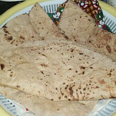 A picture of سادہ روٹی.
