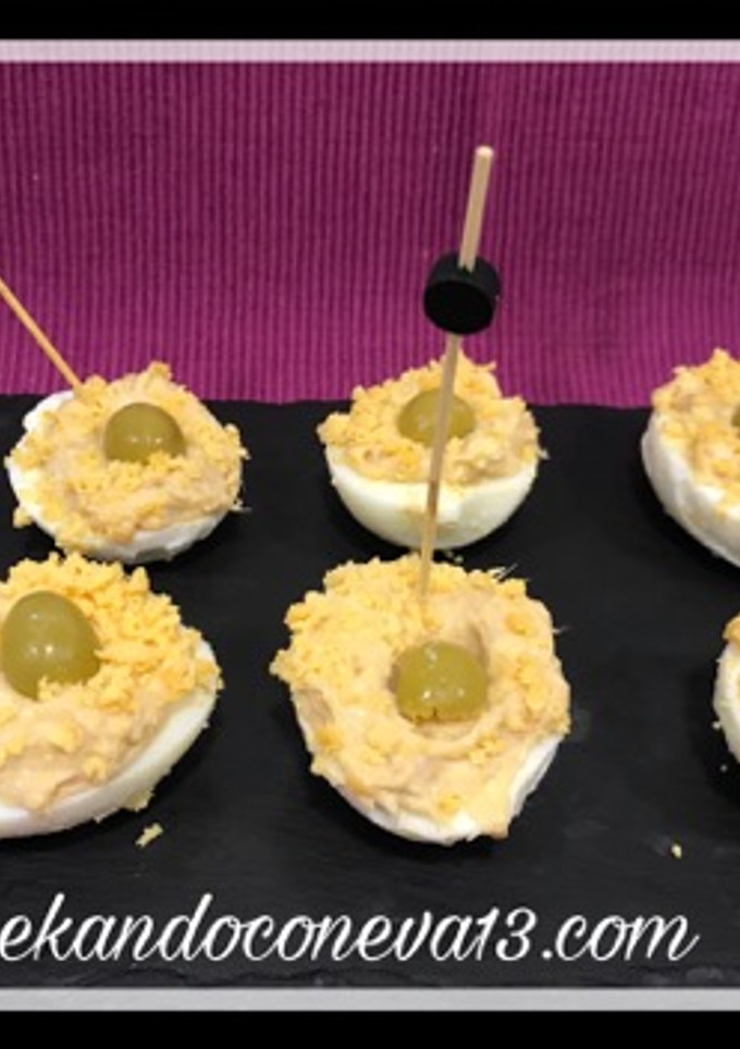 Una foto de Huevos rellenos