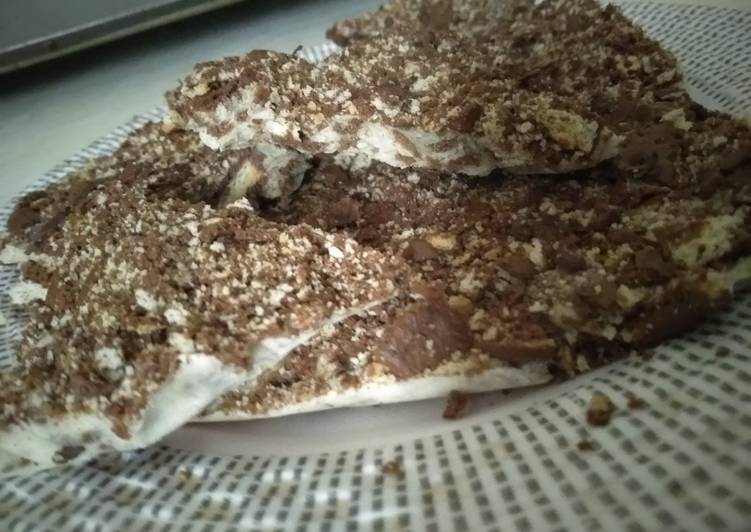 Recipe of Yummy Cookies and cream yoghurt bark