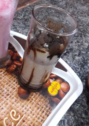 A picture of Oreo chocolate shake.