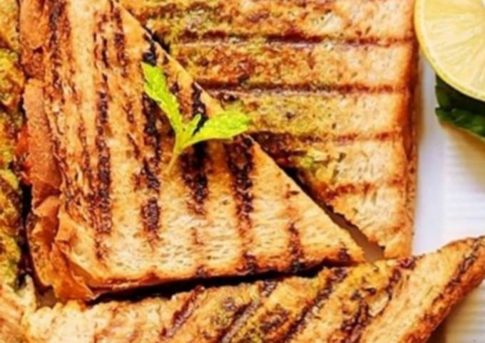 Aloo Grilled Bread Sandwich