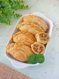 Beef Curry Puff (Karipap Pusing)