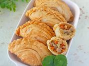 Gambar karipap jualan