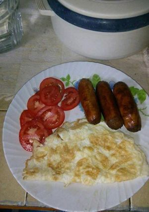 A picture of Sausage With Omelette.