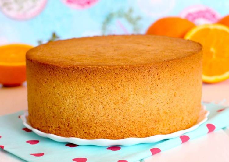 Bizcocho de naranja esponjoso y fácil