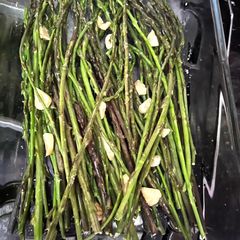 A picture of Roasted wild asparagus.