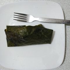 A picture of Moimoi elewe (moimoi wrapped in leaf).