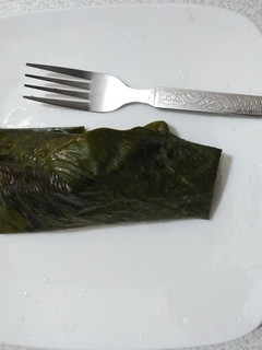 A picture of Moimoi elewe (moimoi wrapped in leaf).