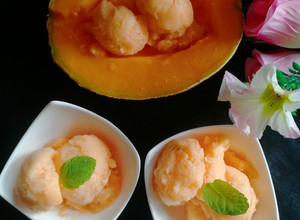 A picture of Melon sorbet.