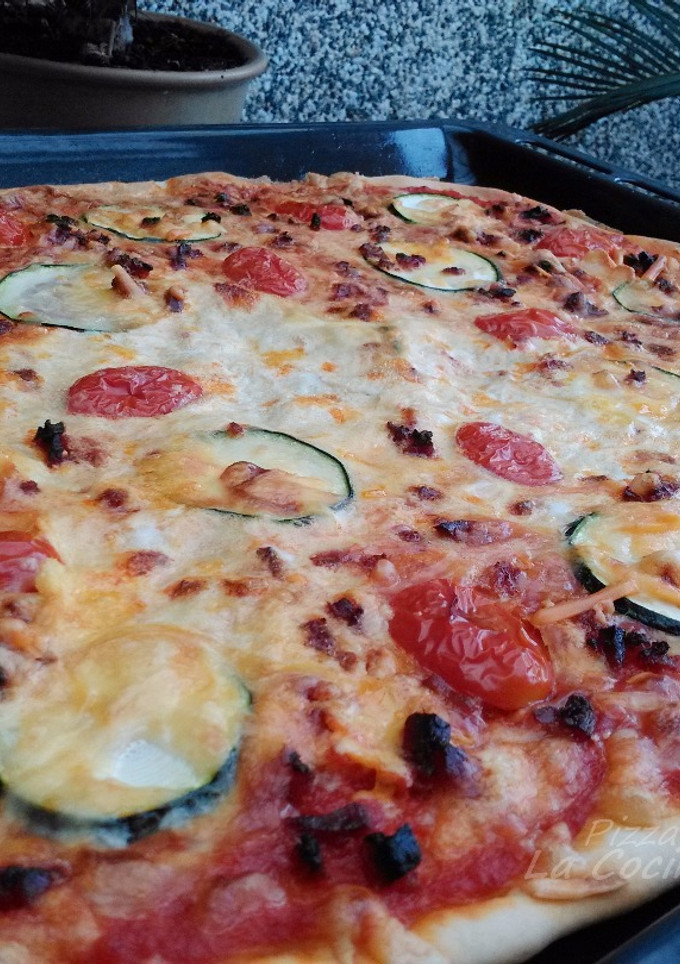 Una foto de Pizza andaluza