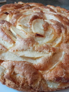 Una foto de Tarta bizcocho de manzana
