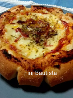 Una foto de Pizza de queso provolone