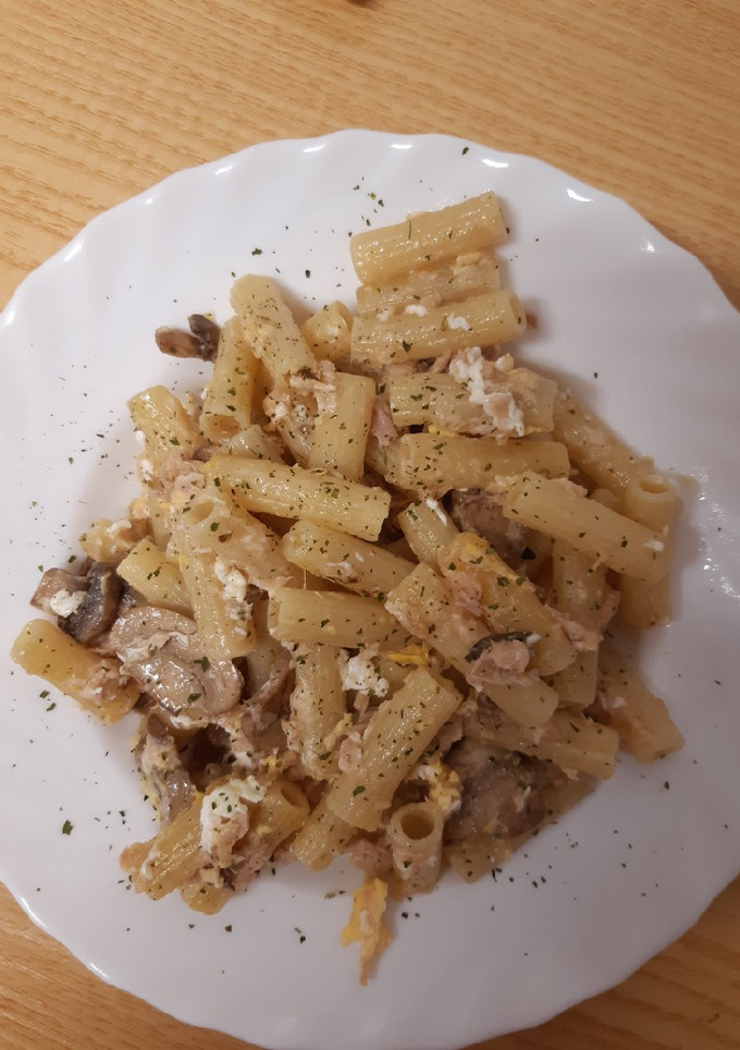 Una foto de Macarrones