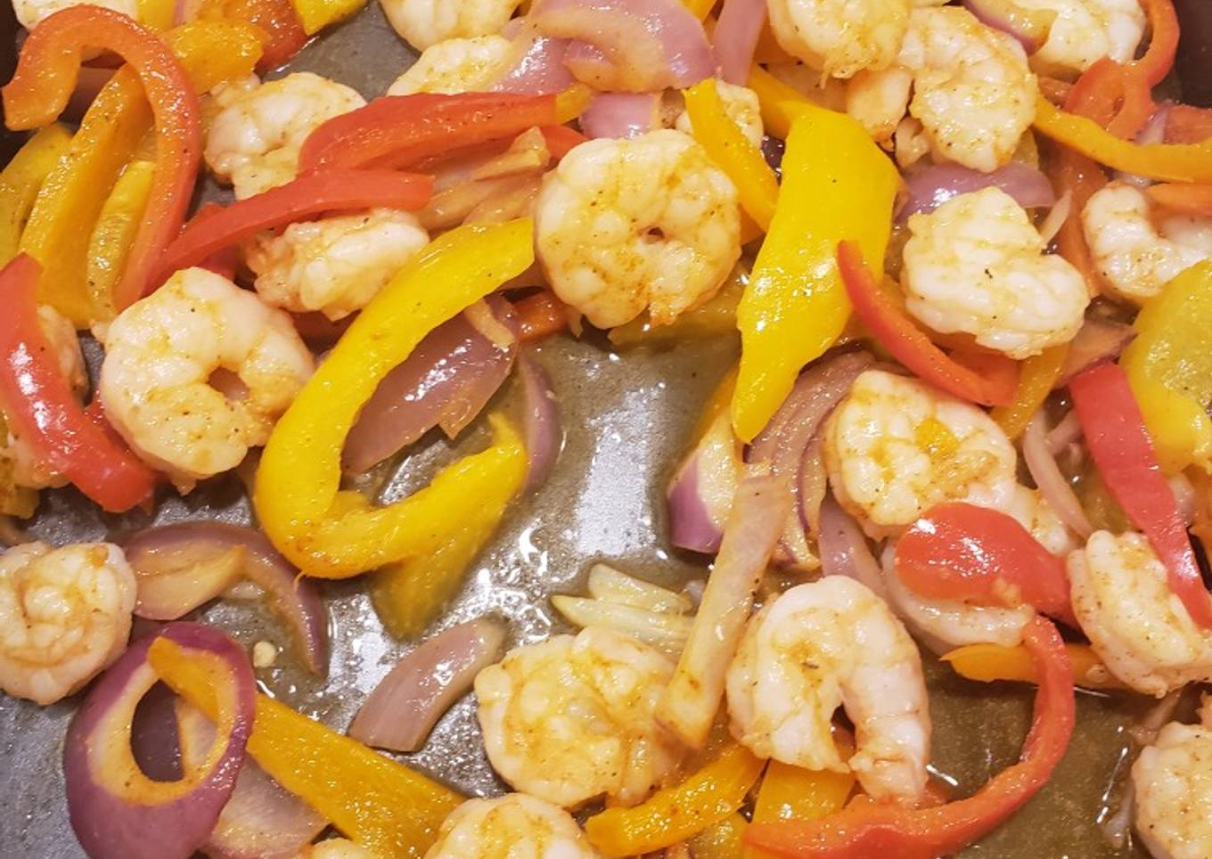 1 pan for shrimp fajitas