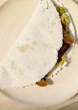 Foto de Tapioca de Abacate, Cogumelos e Presunto