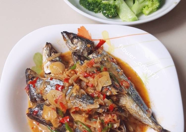 Resep Ikan pindang santan pedas (keto friendly) Lezat