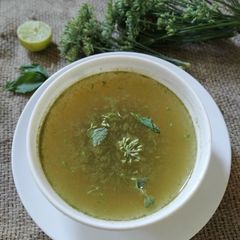 A picture of Fennel and mint soup.