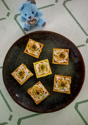 A picture of Healthy breakfast canapes.
