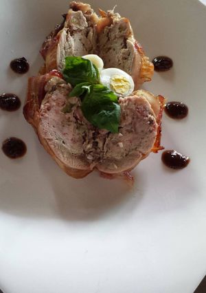 Una foto de Codorniz rellena