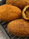 CURRY BUNS (Japanese Deep-fried Curry Buns, Kare-Pan)