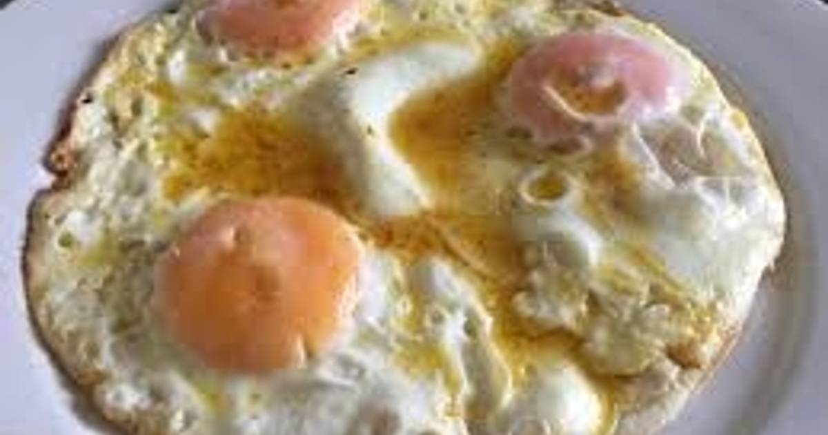 Runny fried eggs Recipe by Esther Cookpad