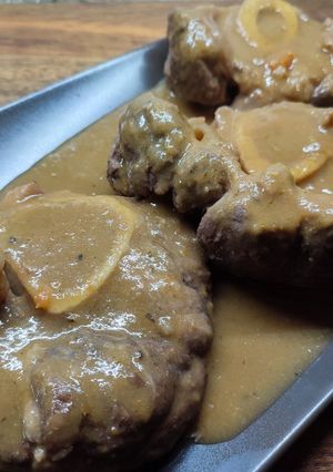 Una foto de Ossobuco de Buey al vino tinto