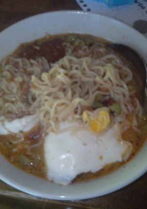 Foto resep Mie instan pedes maknyuuss